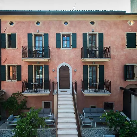 Del Porto Hotel 4*