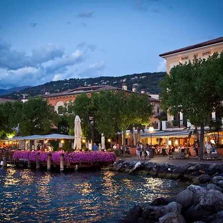 Del Porto ホテル 4*