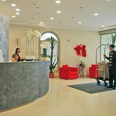 Del Porto 4* Торри-дель-Бенако