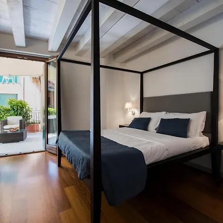 Otel Del Porto 4*
