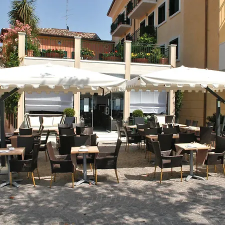 Del Porto 4* Torri Del Benaco