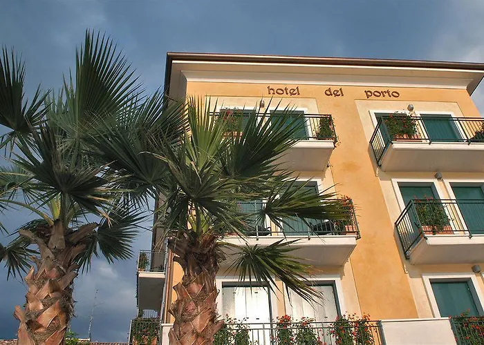 Del Porto Hotel
