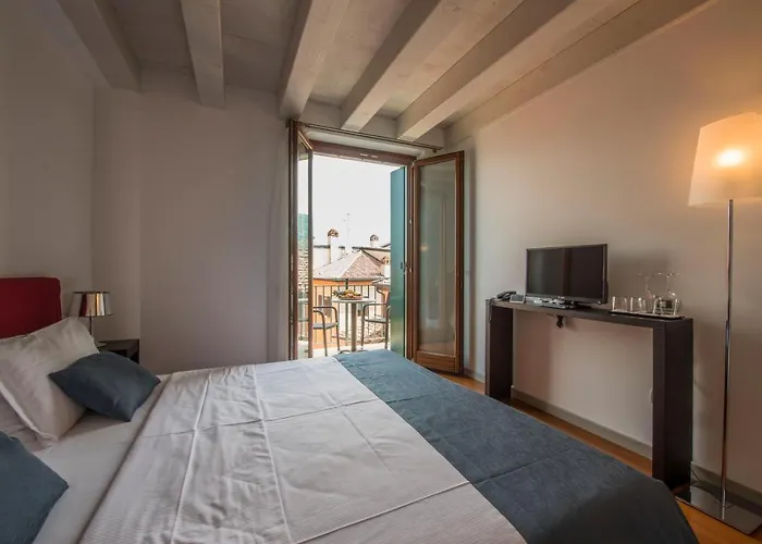 Hotel Del Porto Torri Del Benaco